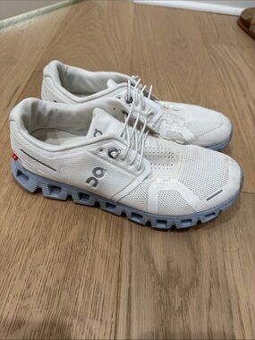 On Cloud 5 - Size 7.5
